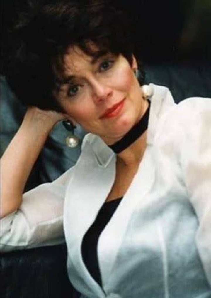 Kathleen Barr Fan Casting