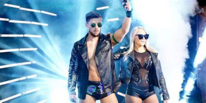 Kip Sabian and Penelop Ford wedding Cropped