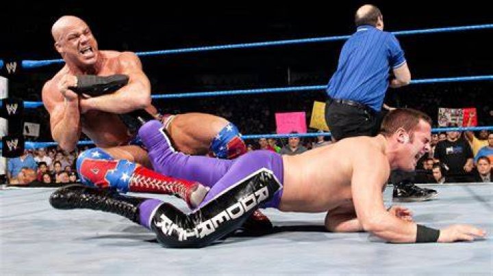 Kurt Angle vs. Roderick Strong