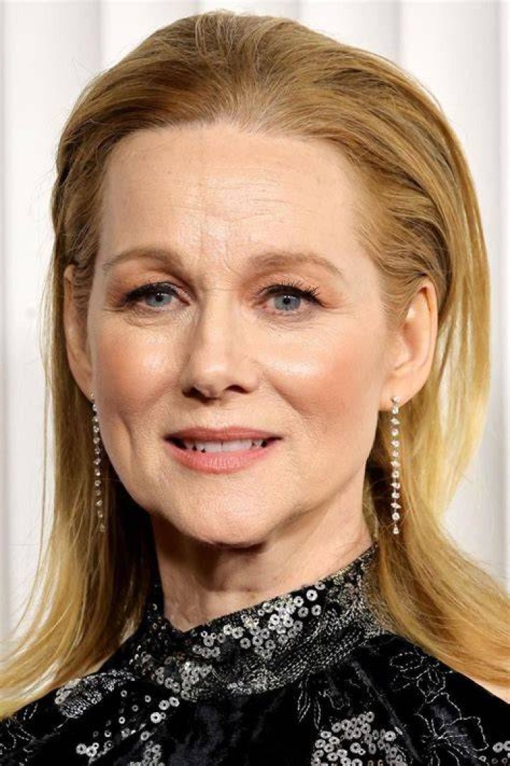 Laura Linney as Jessie Anderson in The Walking Dead 1990's 