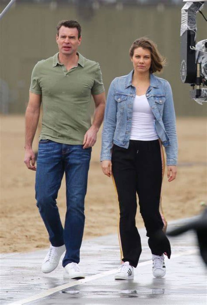 LAUREN COHAN and Scott Foley on the Set of Whiskey Cavalier 02/04/2019