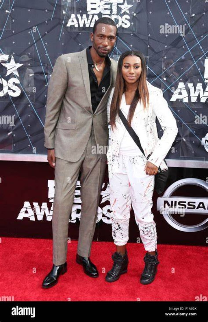 Leon Robinson Wife, Daughter & Gay Rumors