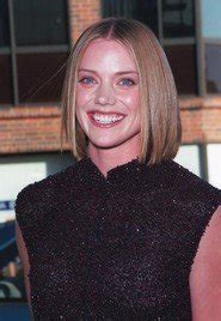 Leslie Stefanson Fan Casting