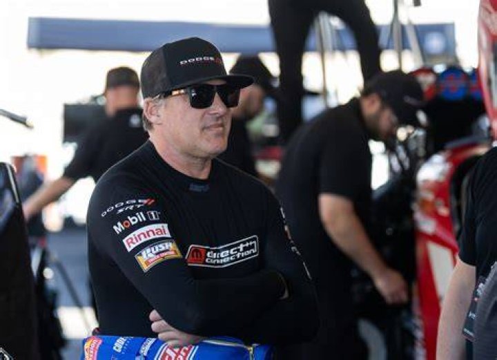 “Like Going to an Amusement Park”- Tony Stewart Unmasks NHRA’s One Crucial
Aspect That Sets It Apart From NASCAR