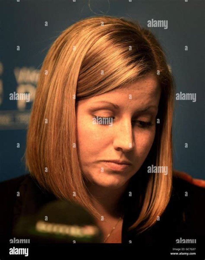 Lisa bundy hires stock photography and images Alamy