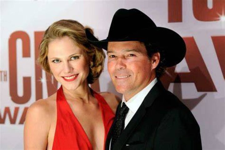 Lori Jayne Lampson All Personal Details Regarding Clay Walker&rsquo;s Ex