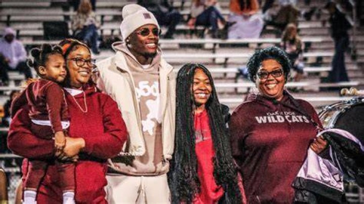 “Lowest Points of My Life”: Tee Higgins Reveals His Savior After Beloved
Father’s Sorrowful Passing
