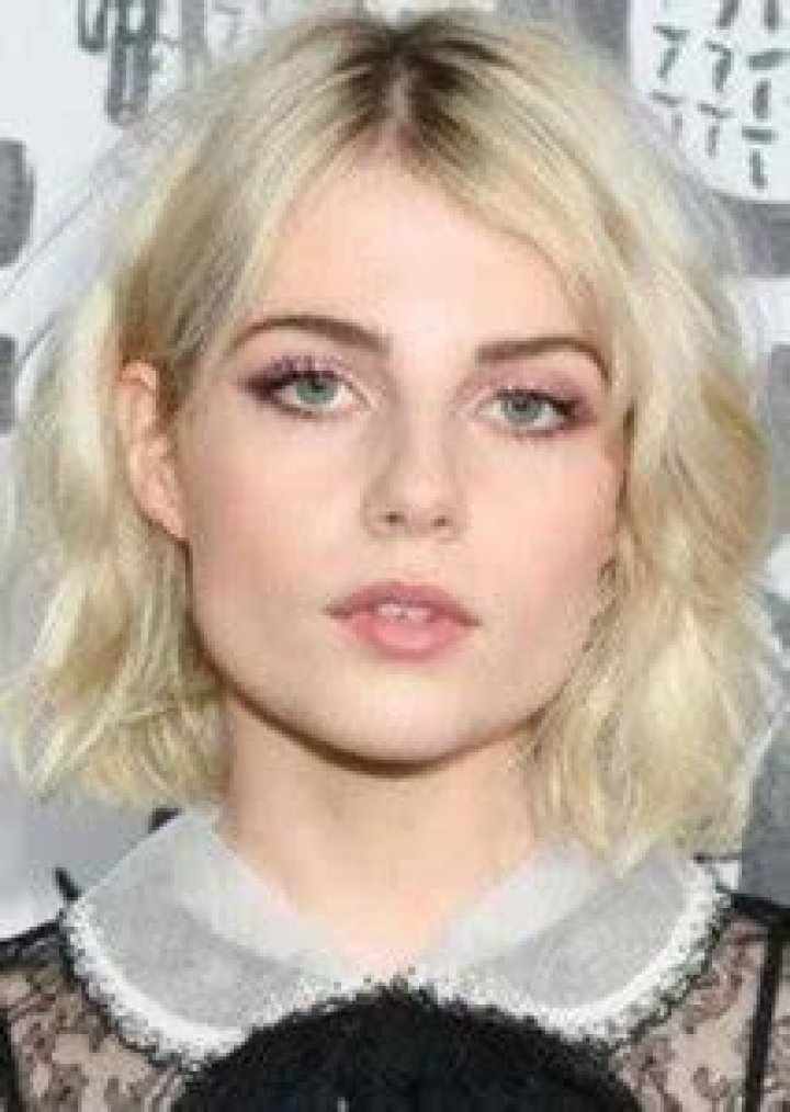 Lucy Boynton Photo on myCast