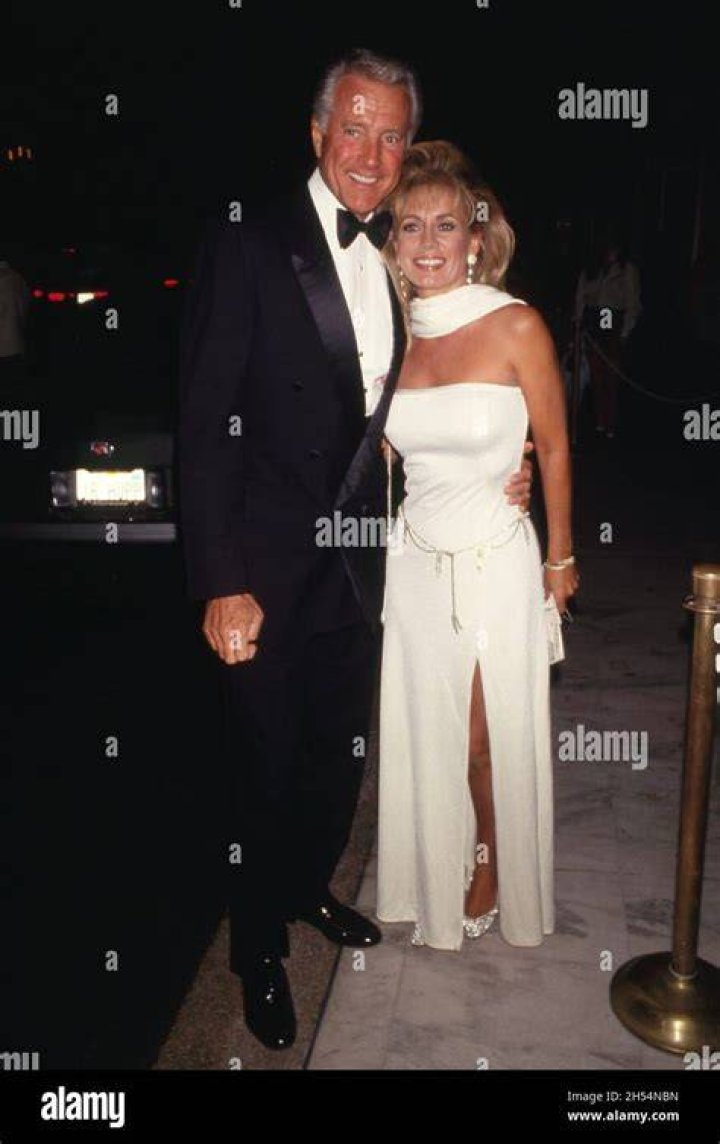 Lyle Waggoner and wife Sharon Kennedy 1992 Credit Ralph Dominguez