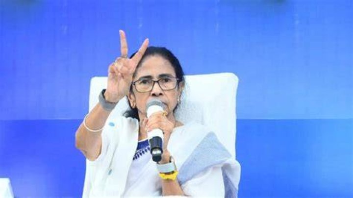 Mamata Banerjee Directs TMC Leaders Not to Publicly Discuss Differences