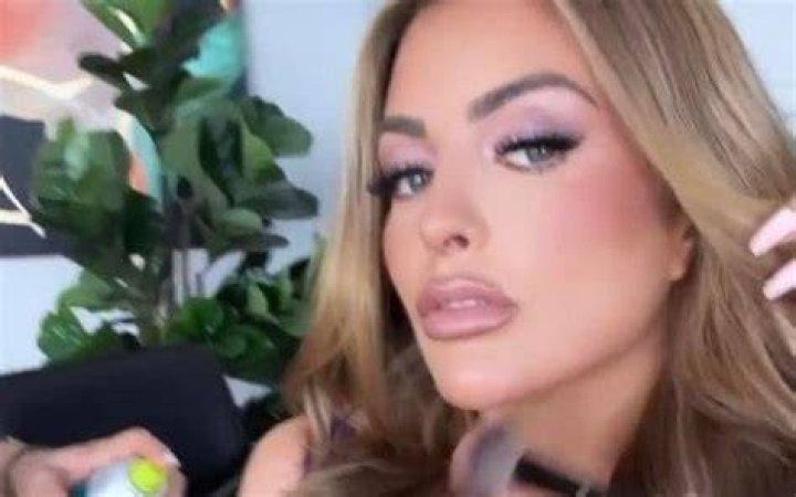 Mandy Rose Displays Insane Physical Transformation in Latest Photo