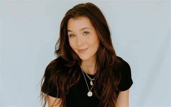 Marissa Mowry: The Rising Star In The World Of Social Media And Influencer Marketing