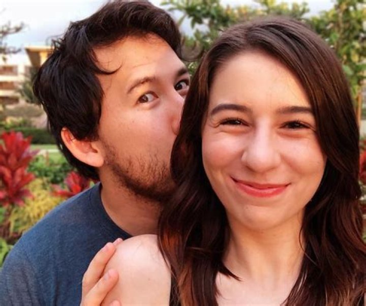 Markiplier's Girlfriend: Unveiling The Mystery Behind The YouTube Star's Love Life