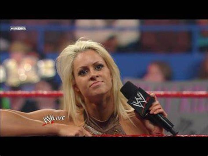 Maryse v Kelly Kelly