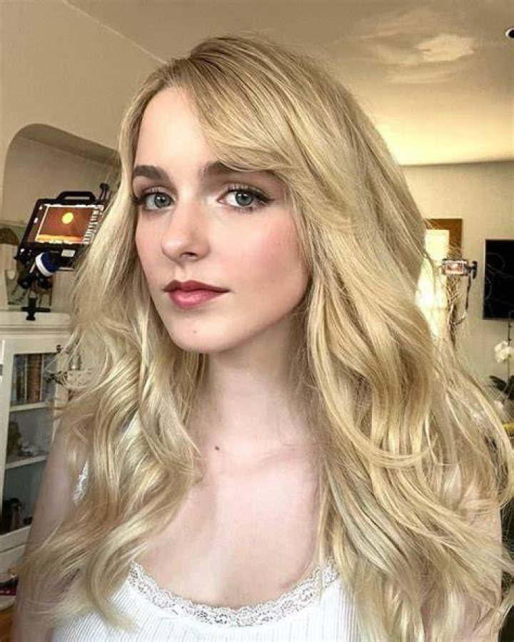 Mckenna Grace as Blonde (F) in Face Claims (Better one)
