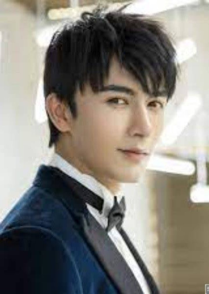 Merxat Yalkun Fan Casting