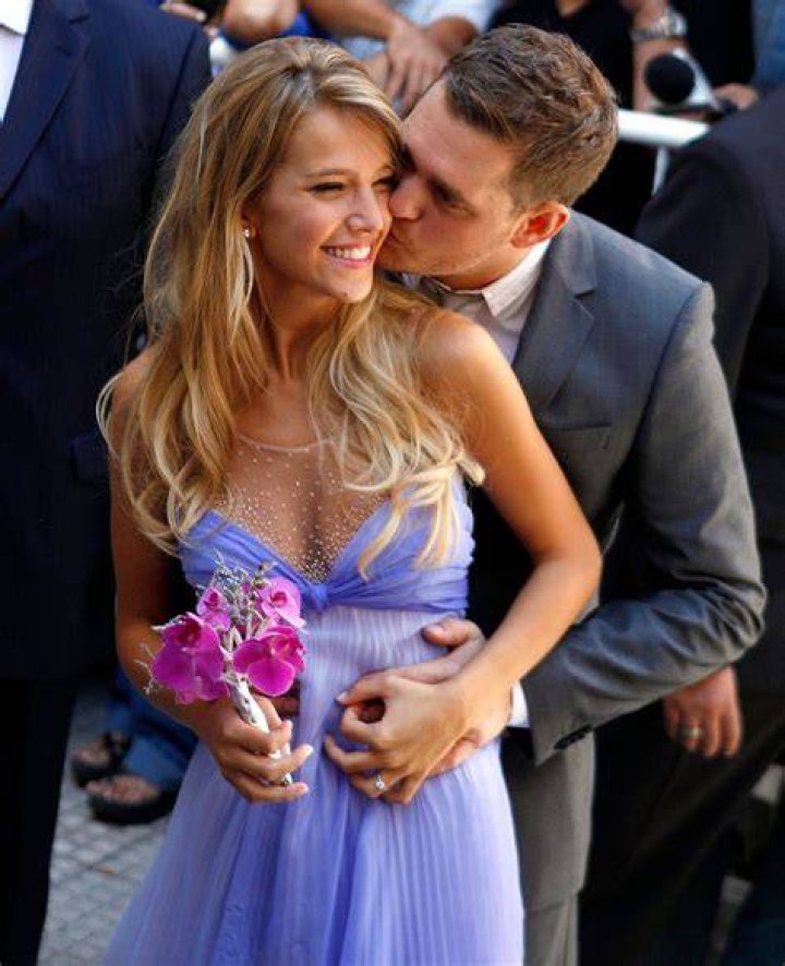 Michael Buble, Wife Luisana Lopilato's Relationship Timeline