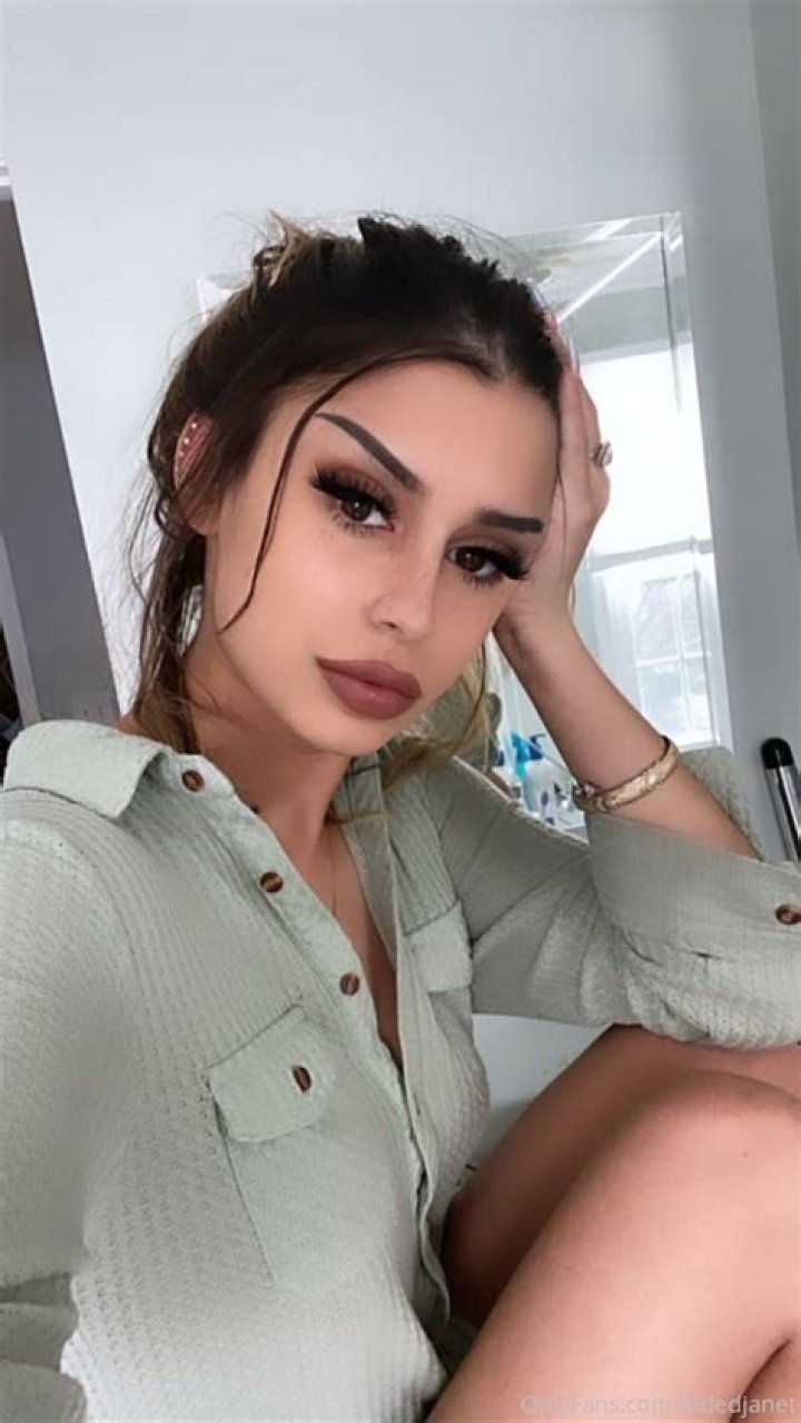 Mikafans Nude OnlyFans Leak Picture e6pVUiZPVq