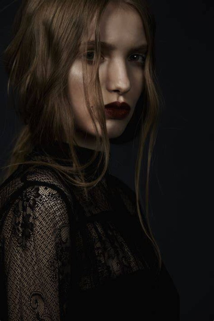 Model Amelia Elis Makeup Alyne Halvajian2 Hair Brad Gesimondo Styling