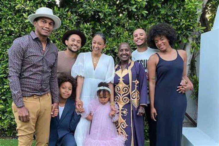 Mowry Parents: The Inspiring Journey Of A Talented Family