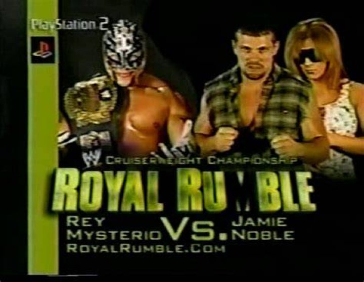 Mysterio in actionagainst Jamie Noble