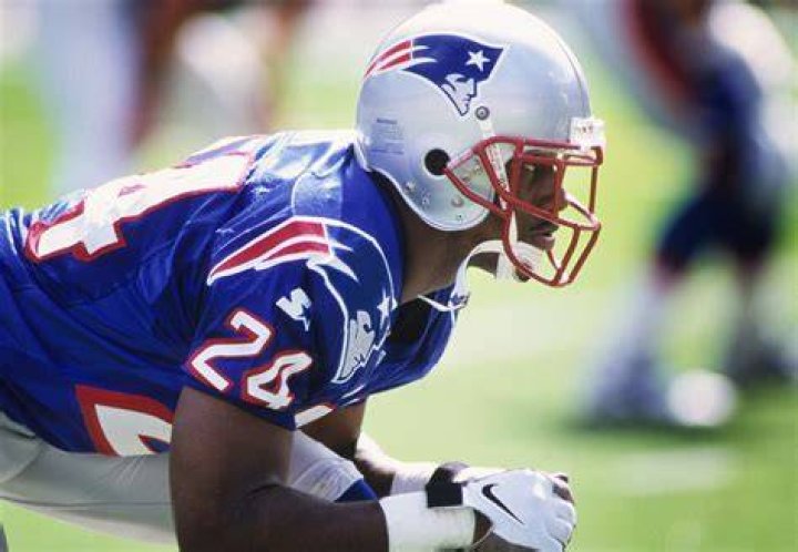 New England Patriots guard John Hannah