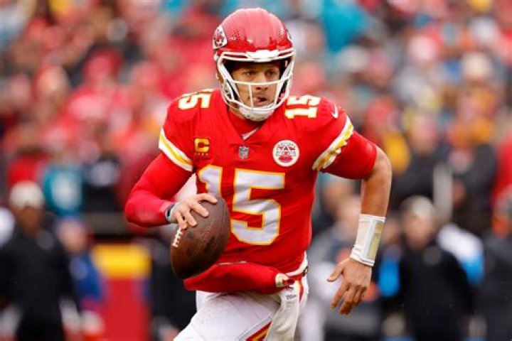 NFL 2023 Recap: How Patrick Mahomes Went From MVP Favorite to Fumbled
Quarterback