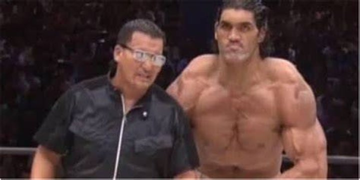 NJPW: Great Khali as Giant Singh with Masahiro Chono and Giant Silva