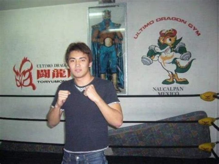 Okada in Ultimo Dragon gym