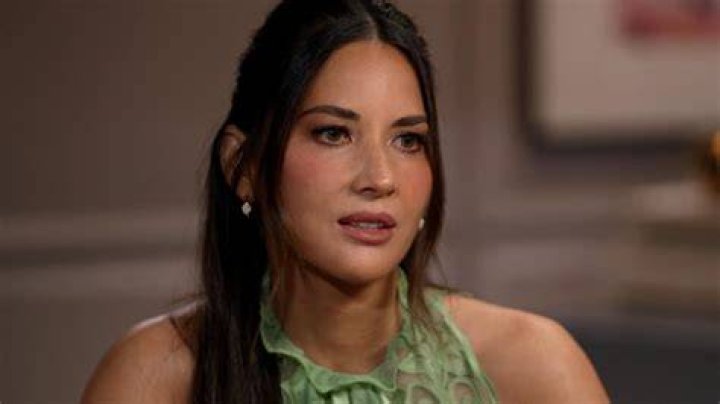 Olivia Munn as Nora in How To Fake It In Hollywood