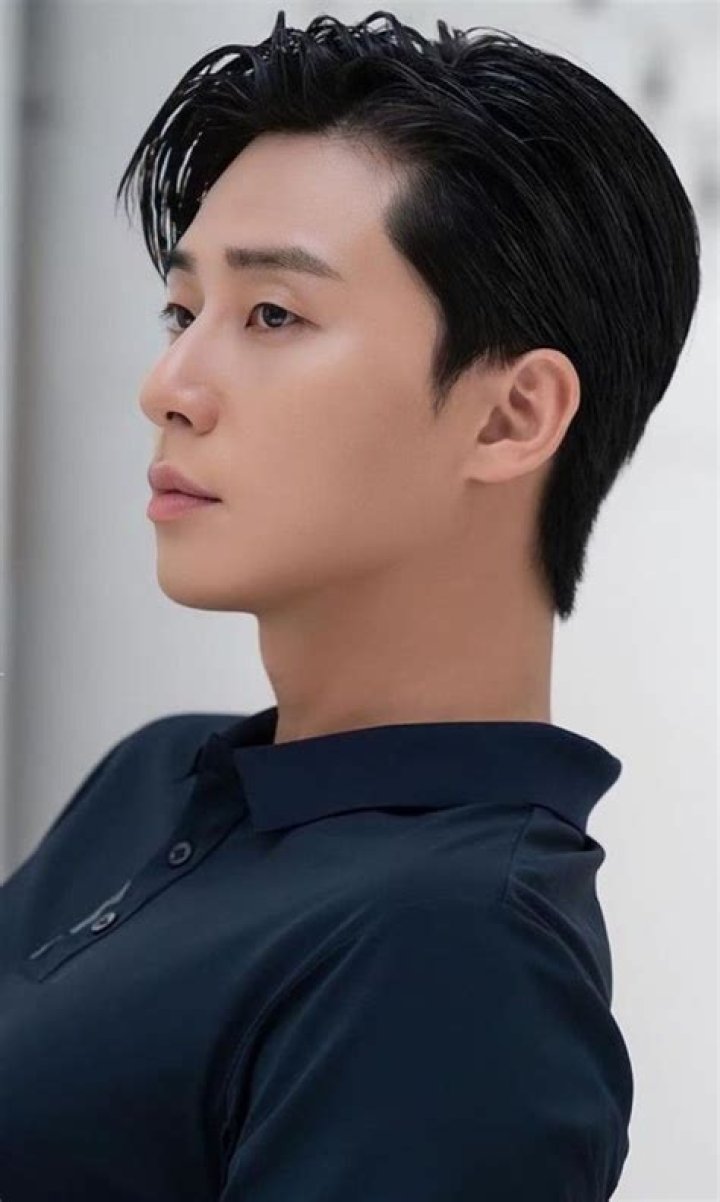 Park Seo-jun as Dom Kang in Windbreaker