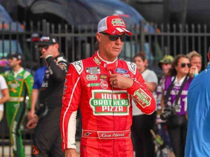 Parting Ways After 12 Years, $116-Billion Giant Honors Kevin Harvick in the Best
Possible Way