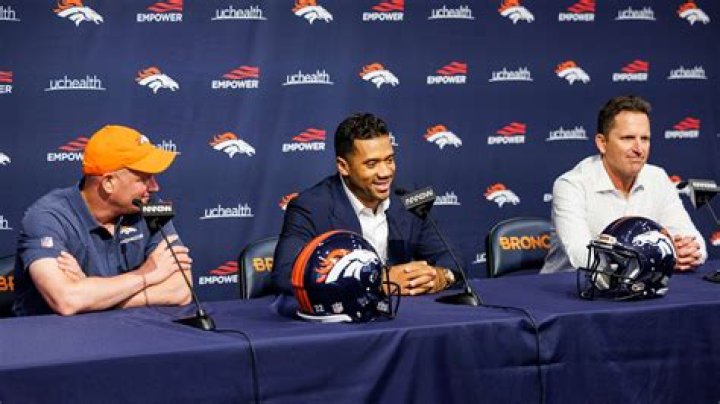 Peyton Manning Addresses Thoughts on Coaching Russell Wilson, Filling In For HC
Nathaniel Hackett in Denver Broncos