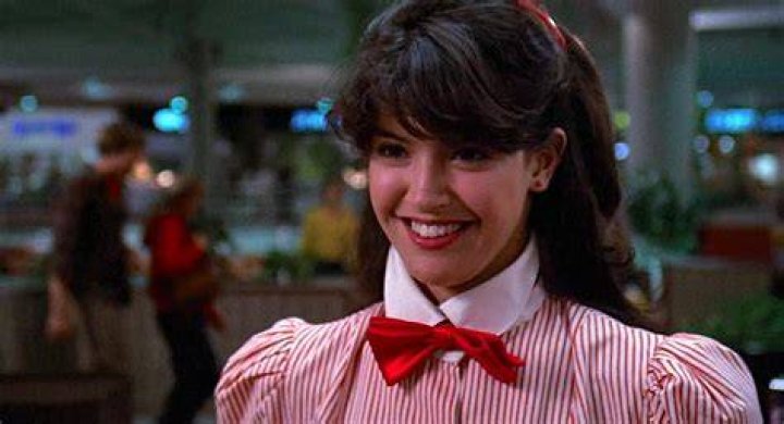 Phoebe Cates Where Is She Now? Know Her Net Worth, Age, Husband