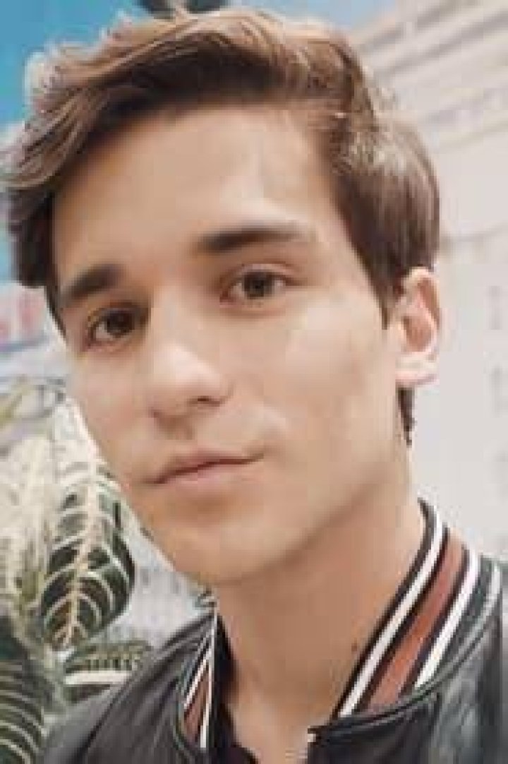 Photos of Andrés de la Mora on myCast
