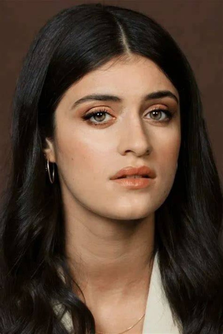 Photos of Anya Chalotra on myCast