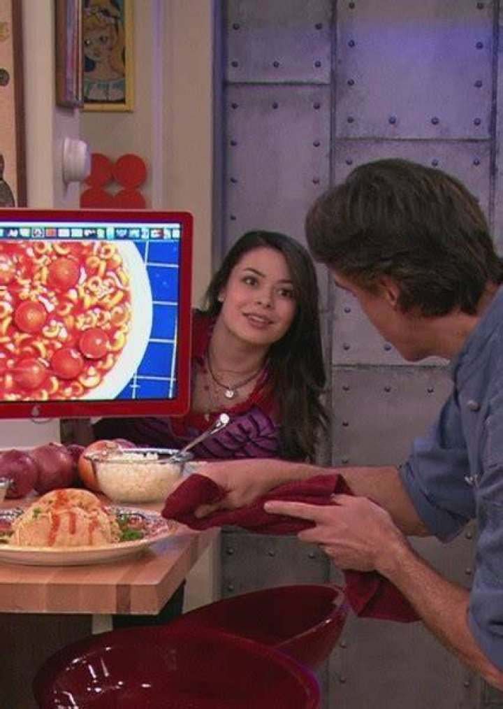 Photos of iCook (iCarly episode) on myCast