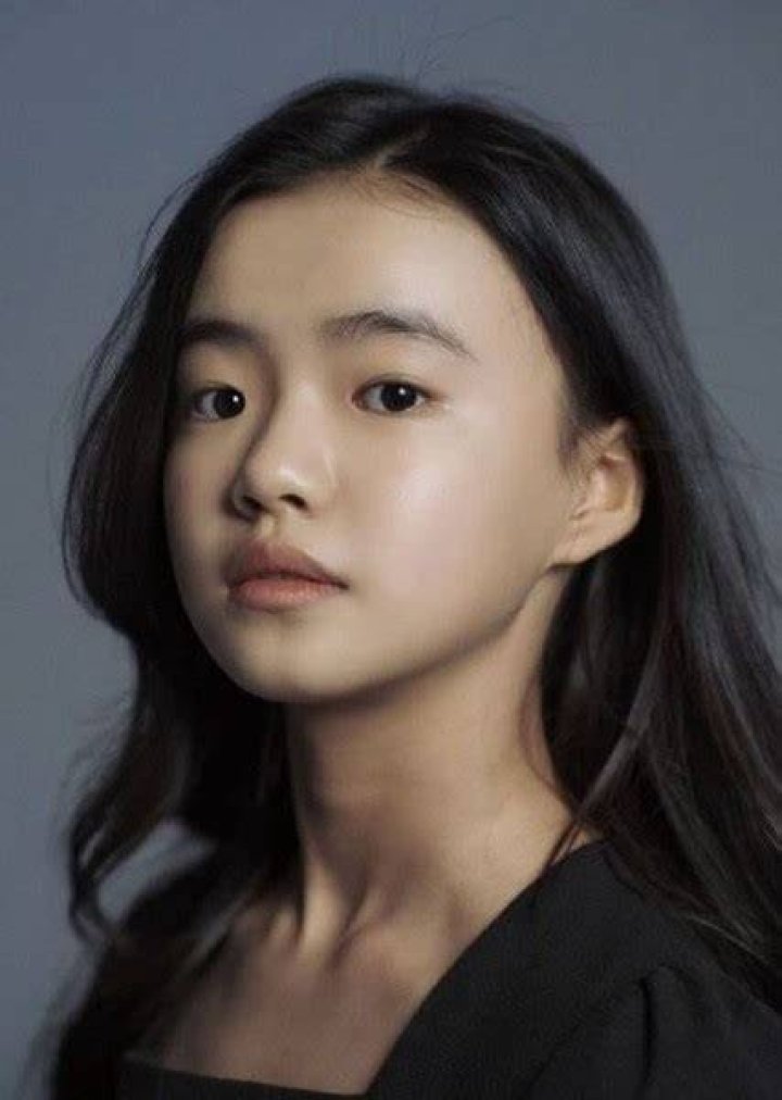 Photos of Si-ah Kim on myCast
