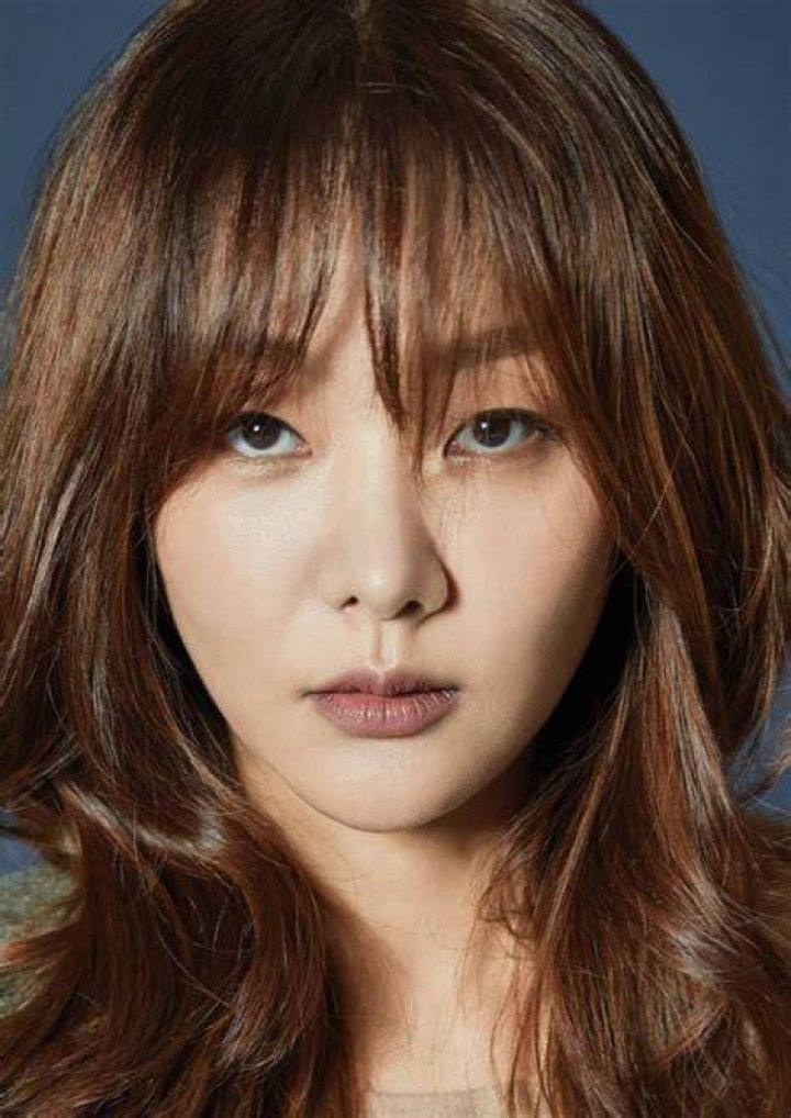Photos of Yoon Ji-hye on myCast