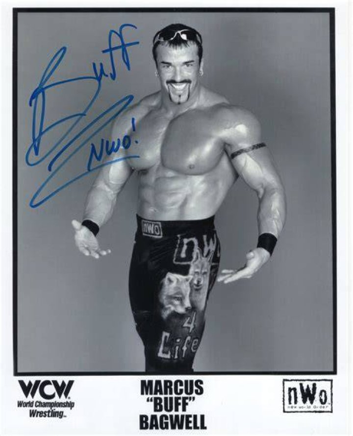 Picture of Buff Bagwell posing in a WCW ring.