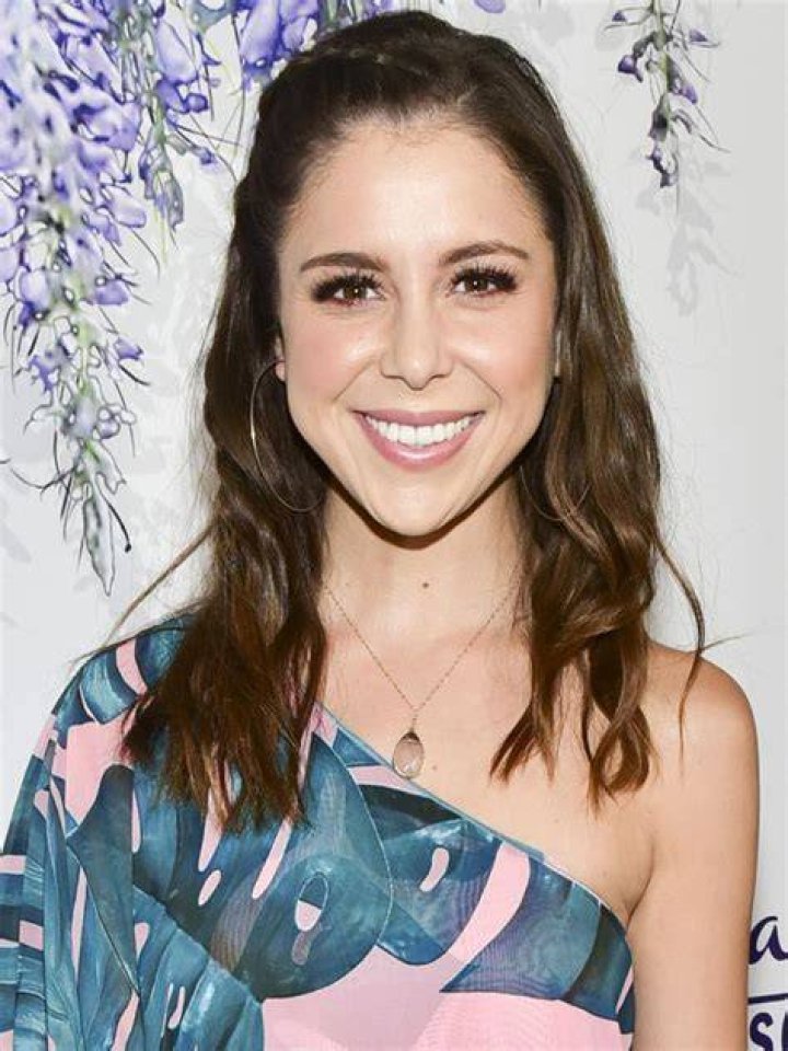 Picture of Makenzie Vega