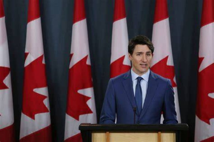Prime Minister of Canada Justin Trudeau Biography, Early Life, Career