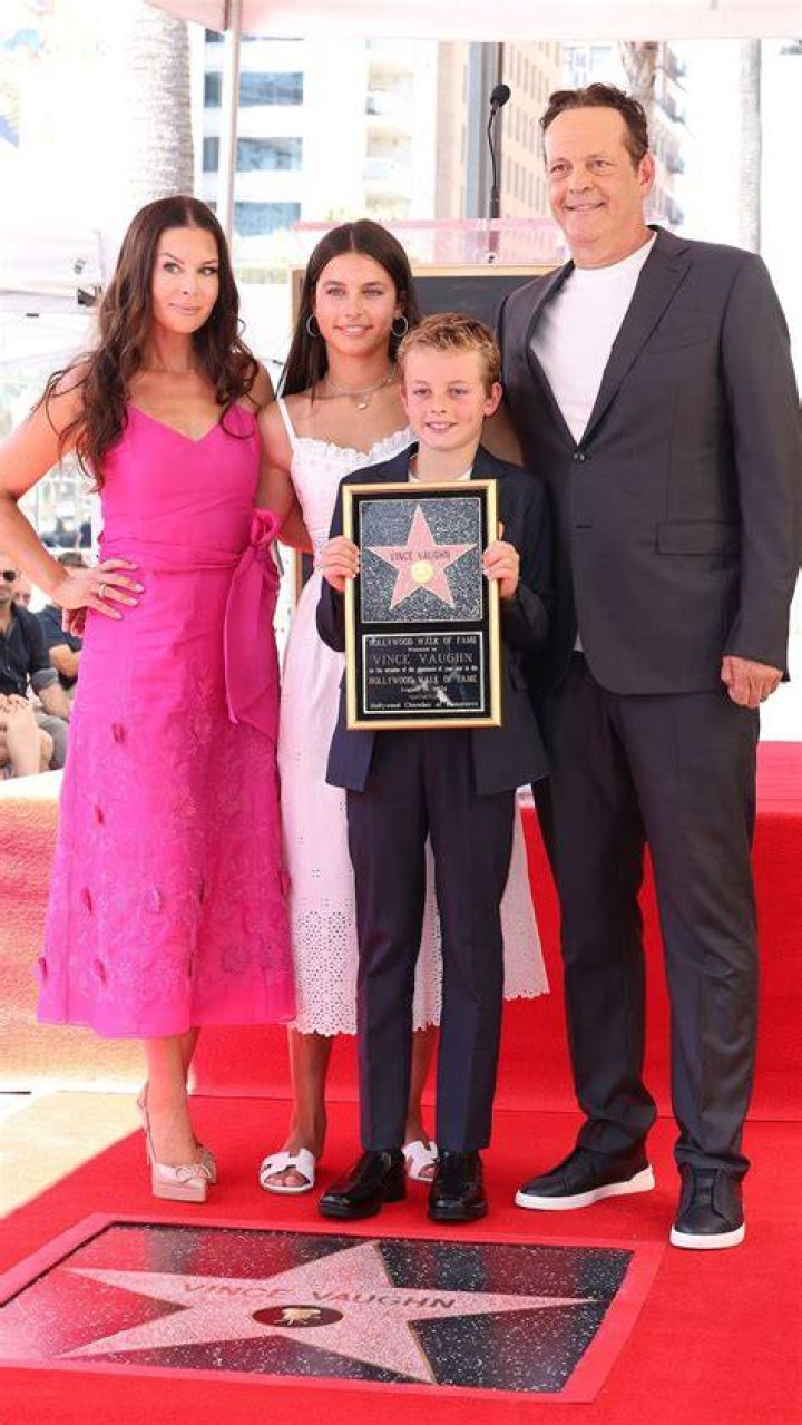 Quem &eacute; Vince Vaughns Esposa Kyla Weber e o qu&ecirc;s O seu Valor L&iacute;quido
