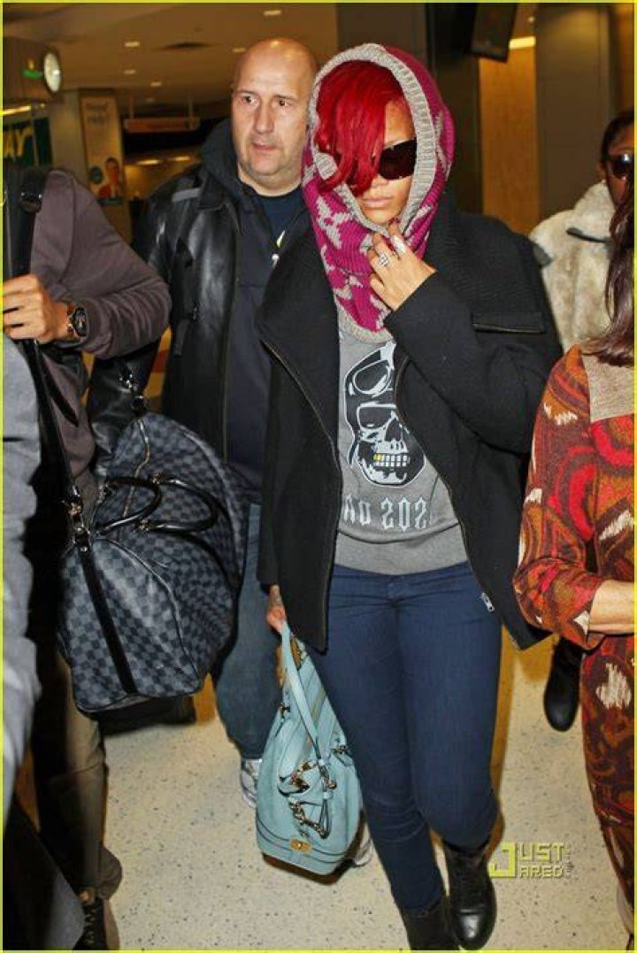 Rihanna JFK Arrival with Matt Kemp! Photo 2495139 Matt Kemp