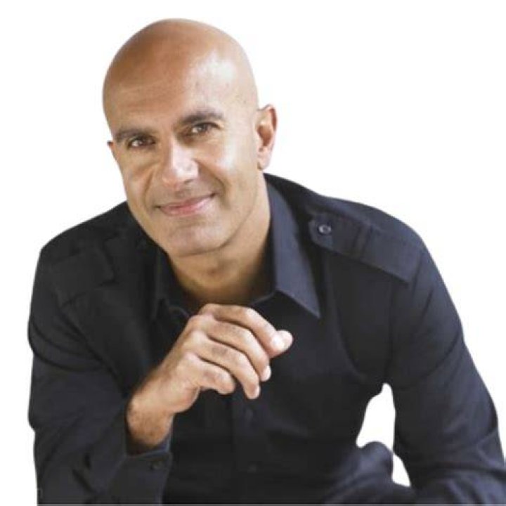 Robin Sharma 1 Way To Live A Rich Life & How To Change Your Money