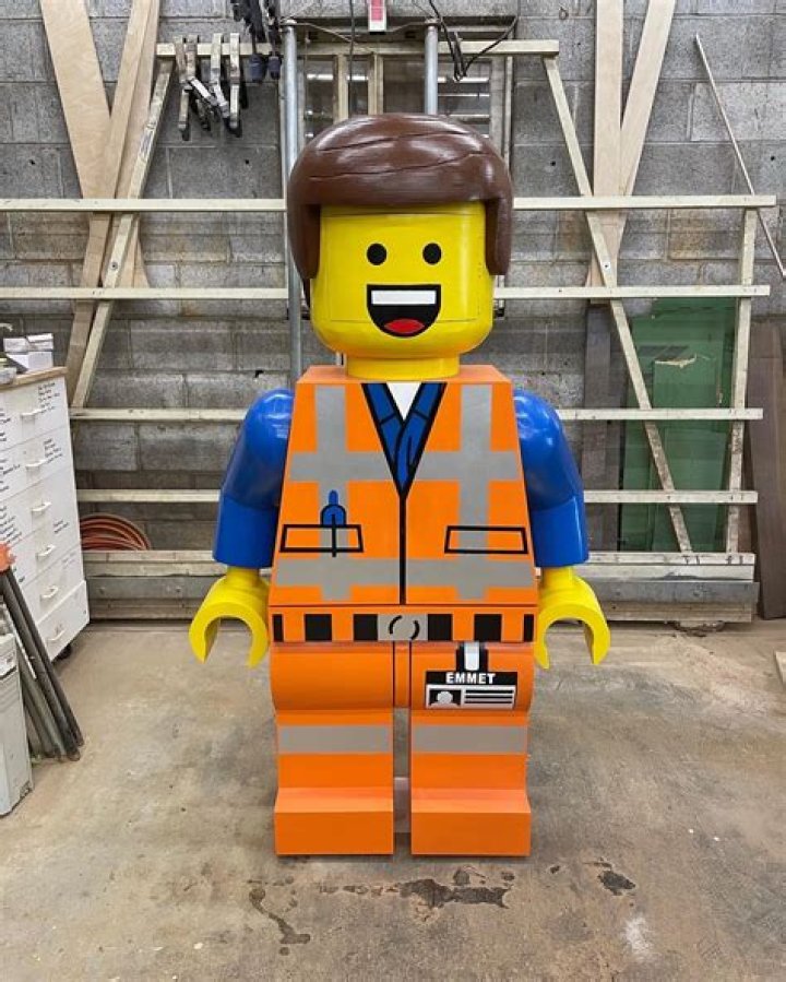 Ryan Reynolds as Emmet Brickowski (voice) in The Lego Movie