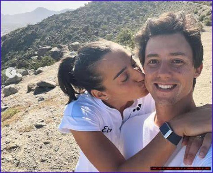 Sahlts Boyfriends: A Deep Dive Into Her Romantic Life