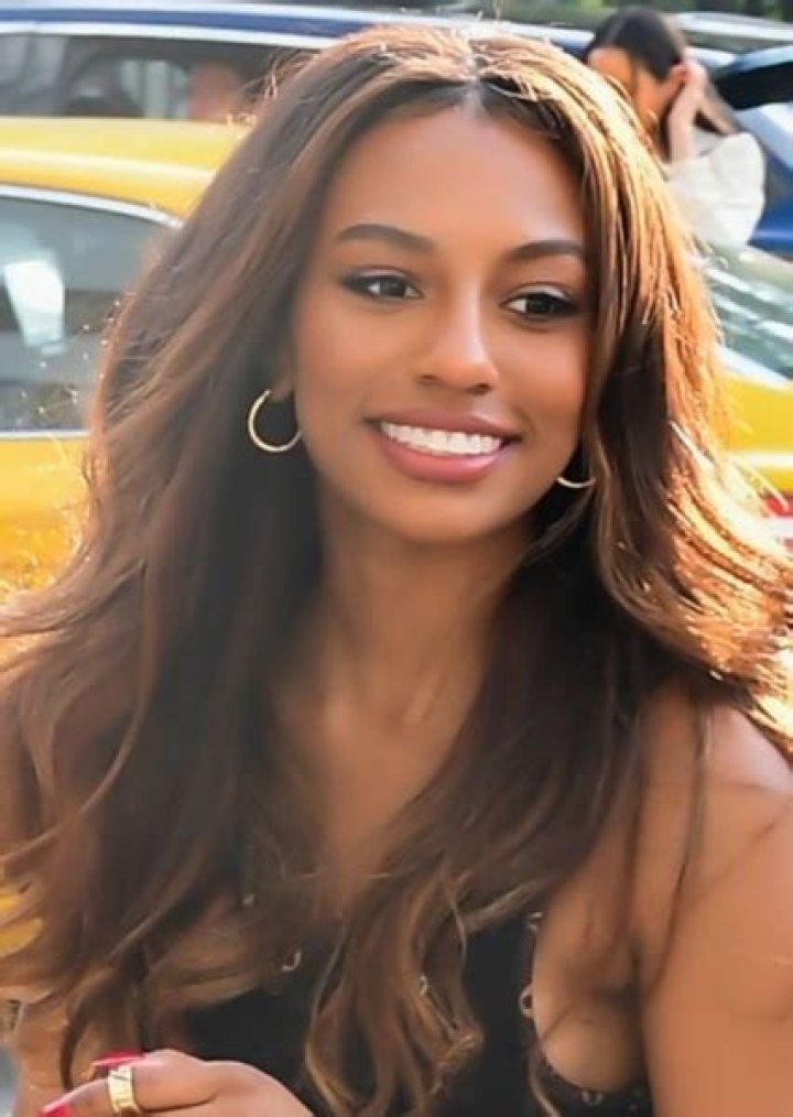 Savannah Smith Fan Casting