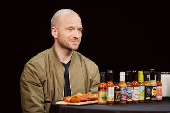 Sean Evans (Hot Ones) Wiki, Bio, Age, Girlfriend, Net Worth, Height