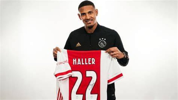 Sebastien Haller Ajax's record signing ineligible for Europa League